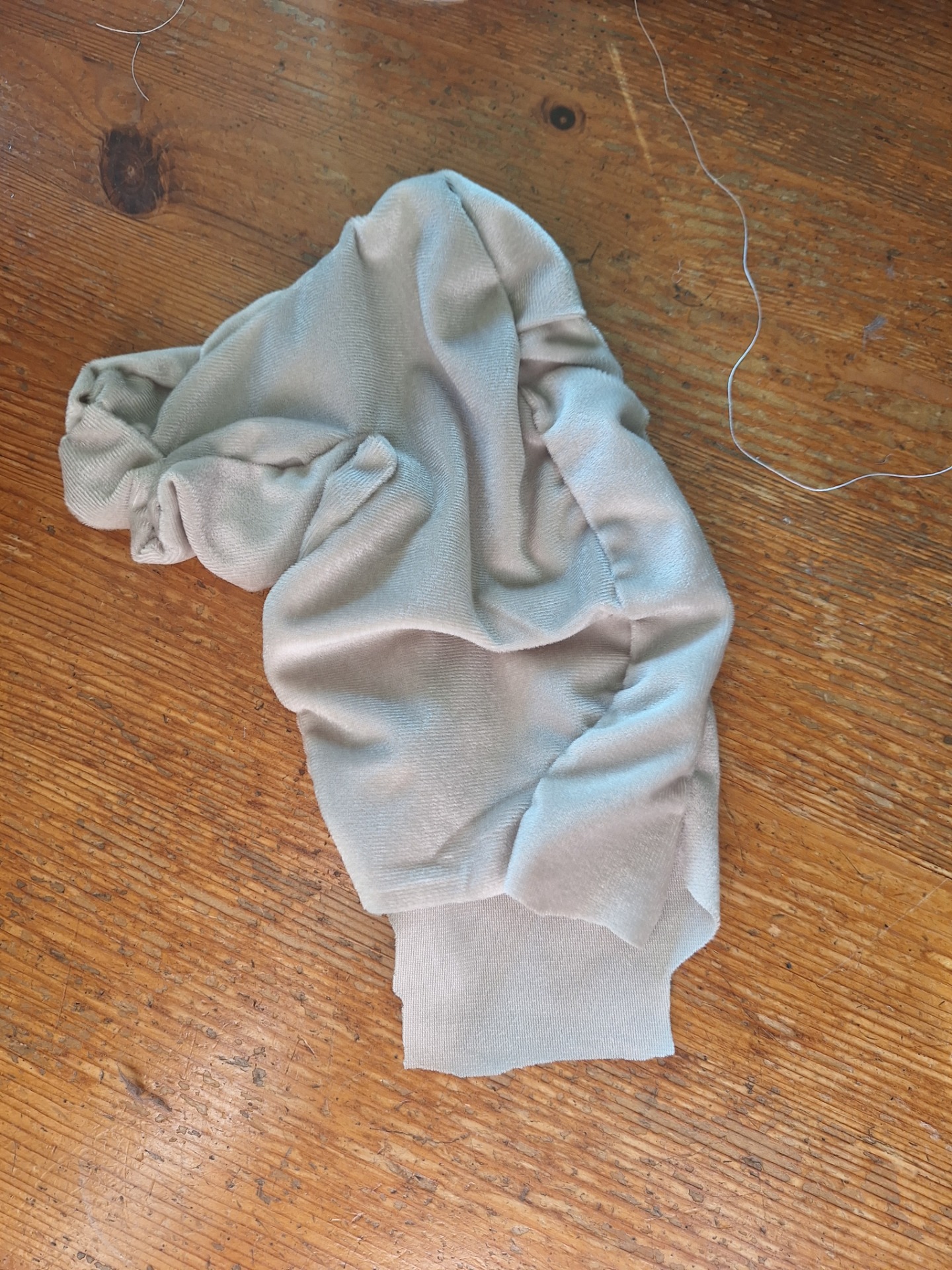 Hobbyhorse om af te maken  €4,99      LET OP!! De mond is misvormd.